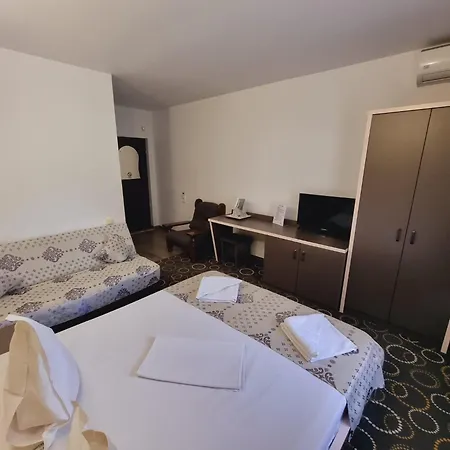 Pretty Woman 招待所 艾福雷诺德