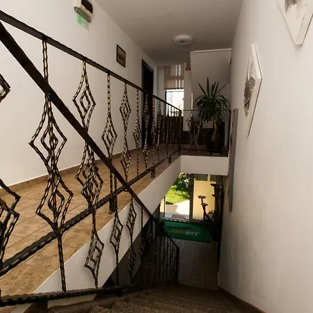 Pretty Woman 招待所 3*