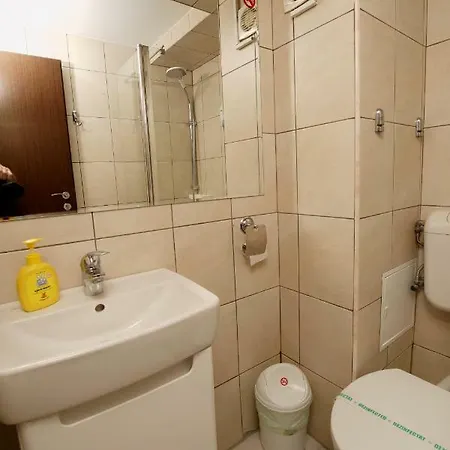 Pretty Woman 招待所 艾福雷诺德