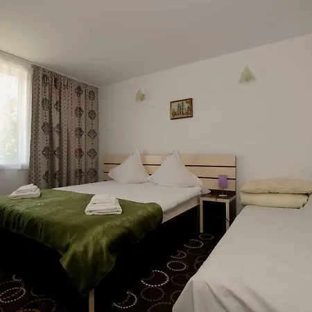 Pretty Woman 招待所 艾福雷诺德