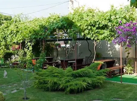 Pretty Woman Guest house 3*
